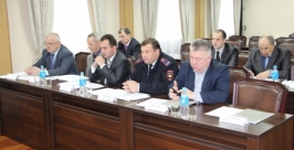 Губернатор Магаданской области провел заседание призывной комиссии региона Управление информационной политики администрации Магаданской области
