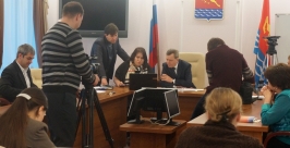 К разработке общей концепции реконструкции магаданских скверов и улиц приступили в администрации города Елена Федонина, ИА MagadanMedia