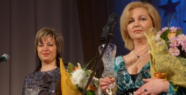 Победители Ирина Крылова и Василина Сазонник Виталий Моряков MagadanMedia