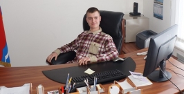 Хорошо в депутатском кресле  Виталий Моряков MagadanMedia