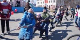 Перетягивание каната Мария Золотарева, MagadanMedia