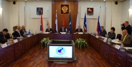 Очередное общее собрание Парламентской Ассоциации &quotДальний Восток и Забайкалье&quot продолжа Золотарева Мария ИА MagadanMedia