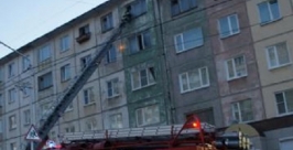 Около 20 минут понадобилось огнеборцам на ликвидацию пожара в магаданской многоэтажке Пресс-служба ГУ МЧС России по Магаданской области