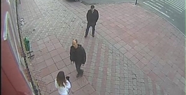 Остановить насильника в Магадане помог случайный прохожий Съемка с камеры наружного наблюдения