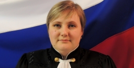 Присягу принесла Елена Макаревич, назначенная на должность федерального судьи Пресс-служба Арбитражного суда Магаданской области