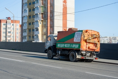 В Магадане продолжается сезонное благоустройство Источник