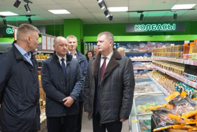 Делегация из Белоруссии оценила реализацию белорусских производителей на Колыме Источник