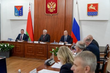 В Магадане прошло заседание по сотрудничеству с Республикой Беларусь Правительство Магаданской области