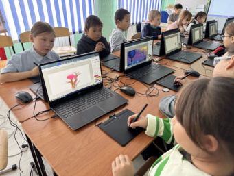 Эвенские школьники изучают программирование и робототехнику Источник
