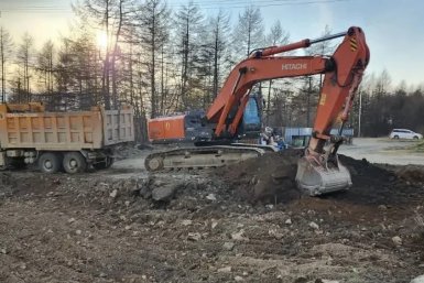 В поселке Сокол ремонтируют дорогу на улице Королева канал МАКС Ларисы Поликановой