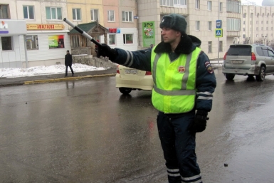 Автоинспекторы усилили работу на аварийно-опасных участках и пешеходных переходах Предоставлено ОГИБДД УМВД России по Магаданской области