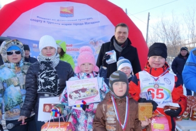 Участников соревнований на Кубок городской Думы Магадана поздравил депутат Виктор Баринов ИА MagadanMedia