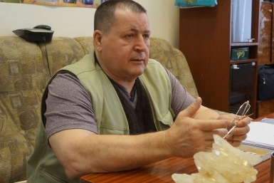 Генеральный директор ООО &quotПолевая&quot Николай Дереженец Александр Крылов, ИА MagadanMedia