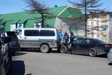 По вине беспечного водителя в центре Магадана &quotпоцеловались&quot три иномарки Мария Золотарева, MagadanMedia