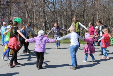 Лето встретили в городском парке Юлия Чухломина, ИА MagadanMedia