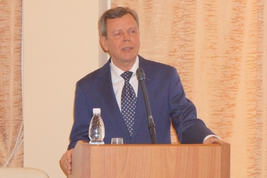 Сергей Абрамов  Мария Золотарева, MagadanMedia