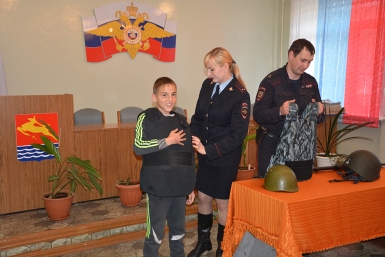 Несовершеннолетние поселка Сокол побывали в гостях у полицейских Пресс-служба УМВД России по Магаданской области