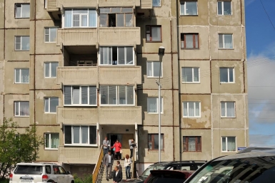 Два подъезда отремонтируют этим летом в многоэтажке в Третьем микрорайоне Магадана Пресс-служба мэрии Магадана