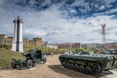 Военную технику выставили под открытым небом в Магадане Александр Крылов, MagadanMedia