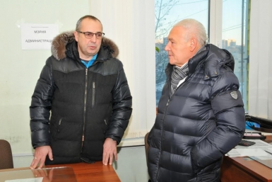 Вопросы работы дорожников зимой обсудили губернатор Колымы и мэр Магадана Пресс-служба мэрии Магадана
