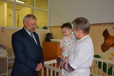 Зампредседателя Магаданской областной Думы провел встречу с коллективом Дома ребенка Пресс-служба Магаданской областной Думы.