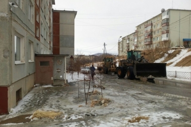 Ежегодная весенняя авария во дворах Центр ОК в сфере ЖКХ Магаданской области