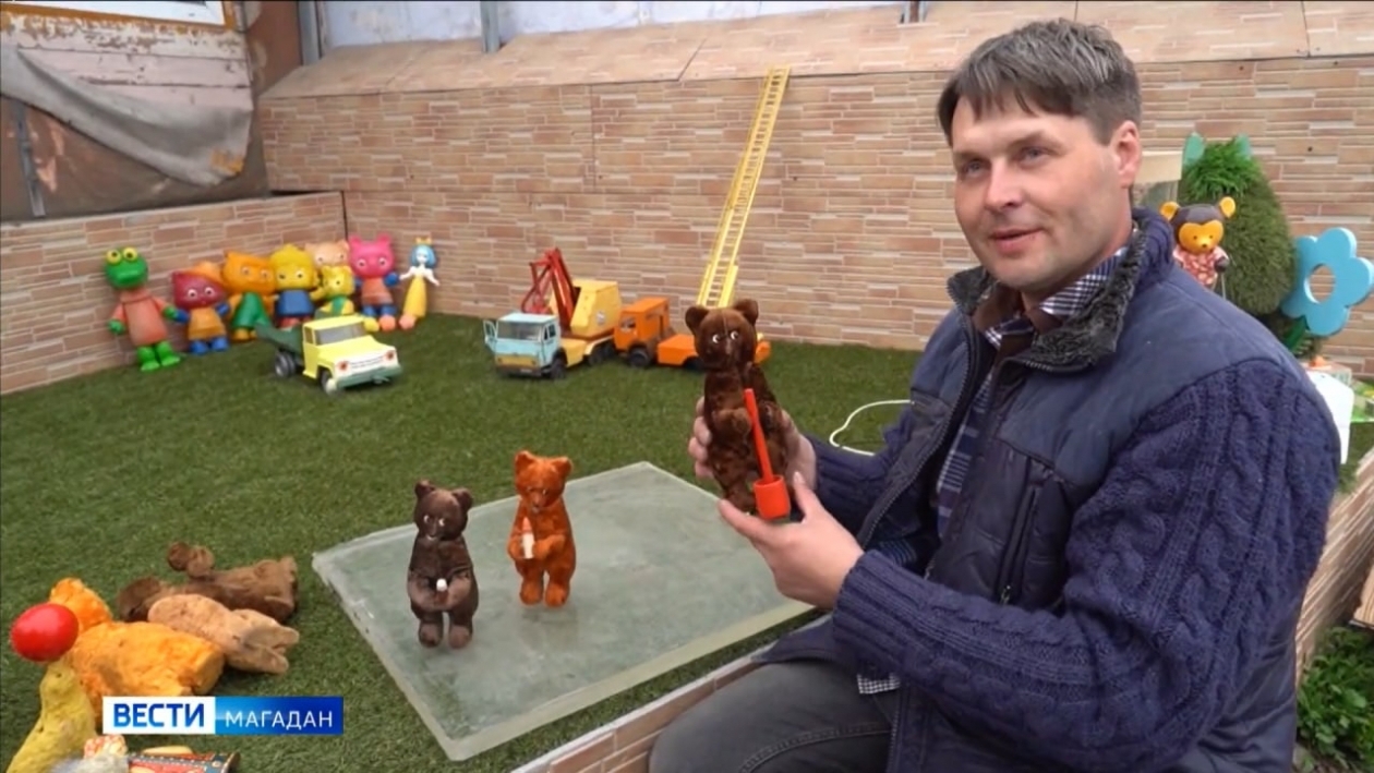 Уникальную коллекцию советских игрушек собрал магаданец