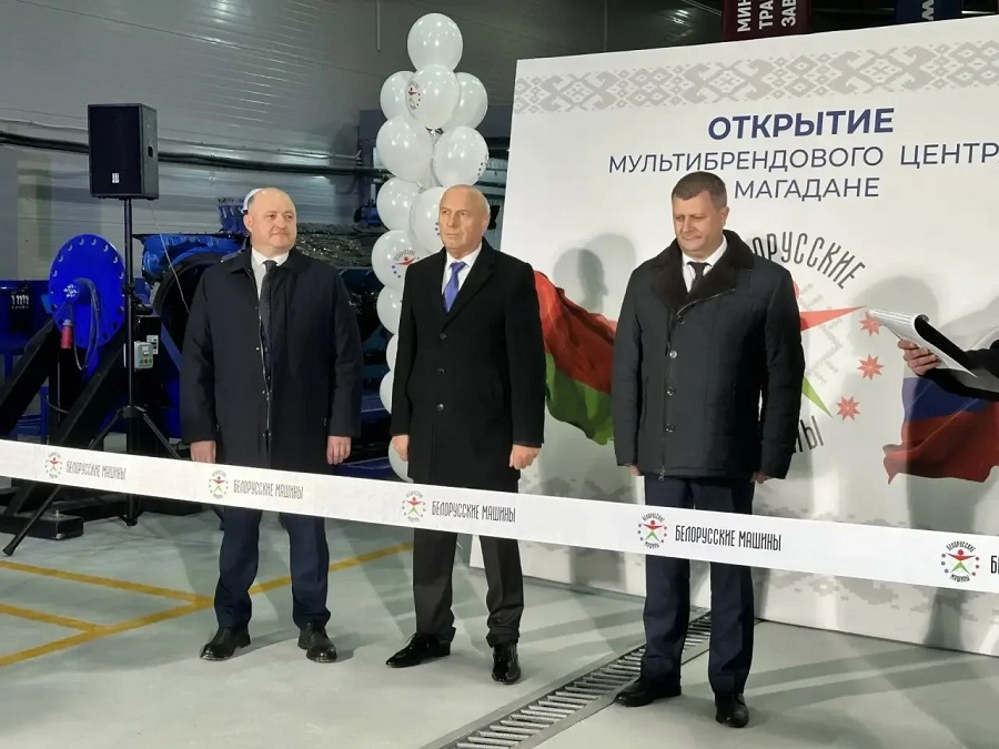 Александр Басанский принял участие в открытии центра &quotБелорусские машины&quot Источник