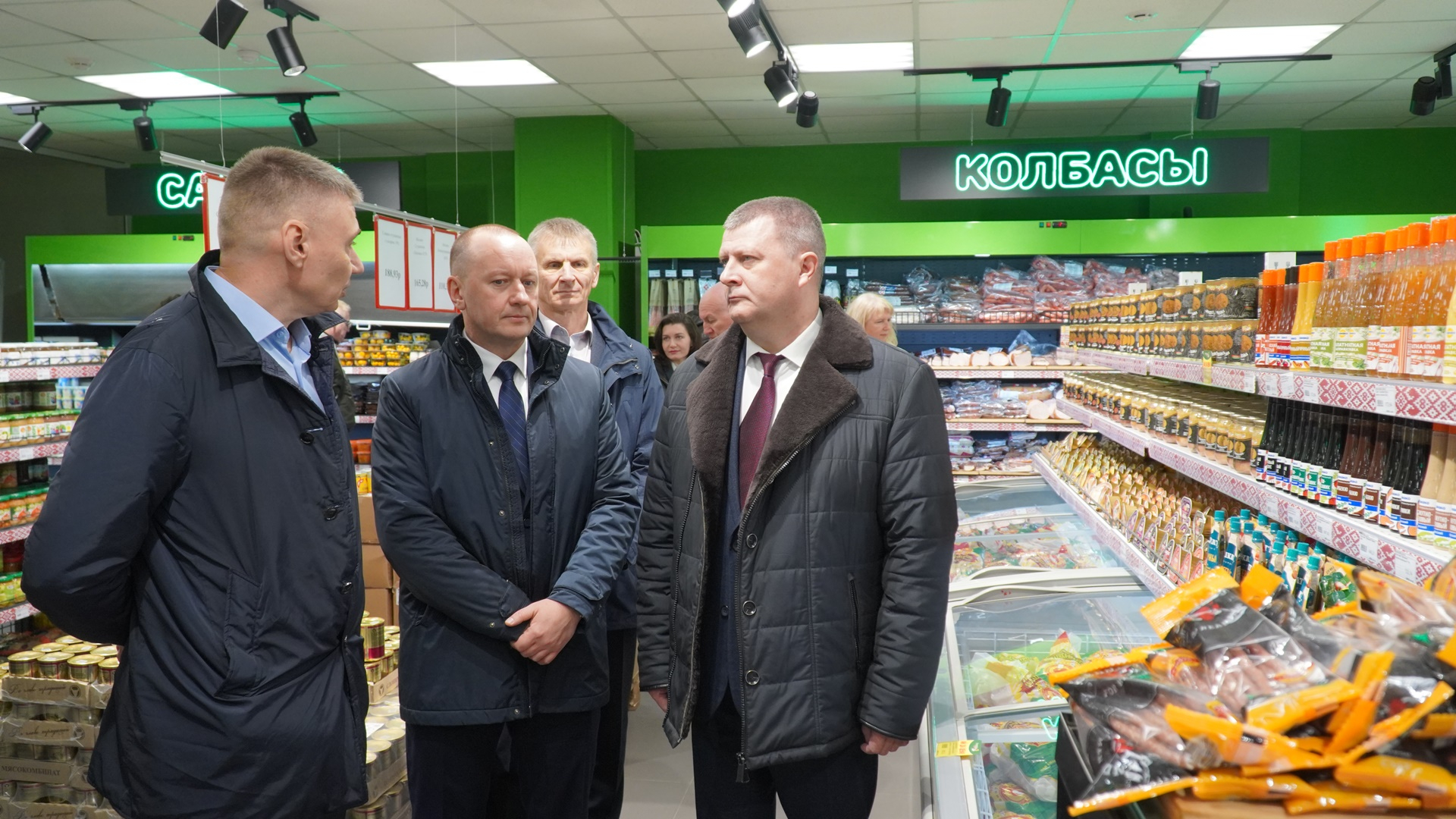 Делегация из Белоруссии оценила реализацию белорусских производителей на Колыме Источник