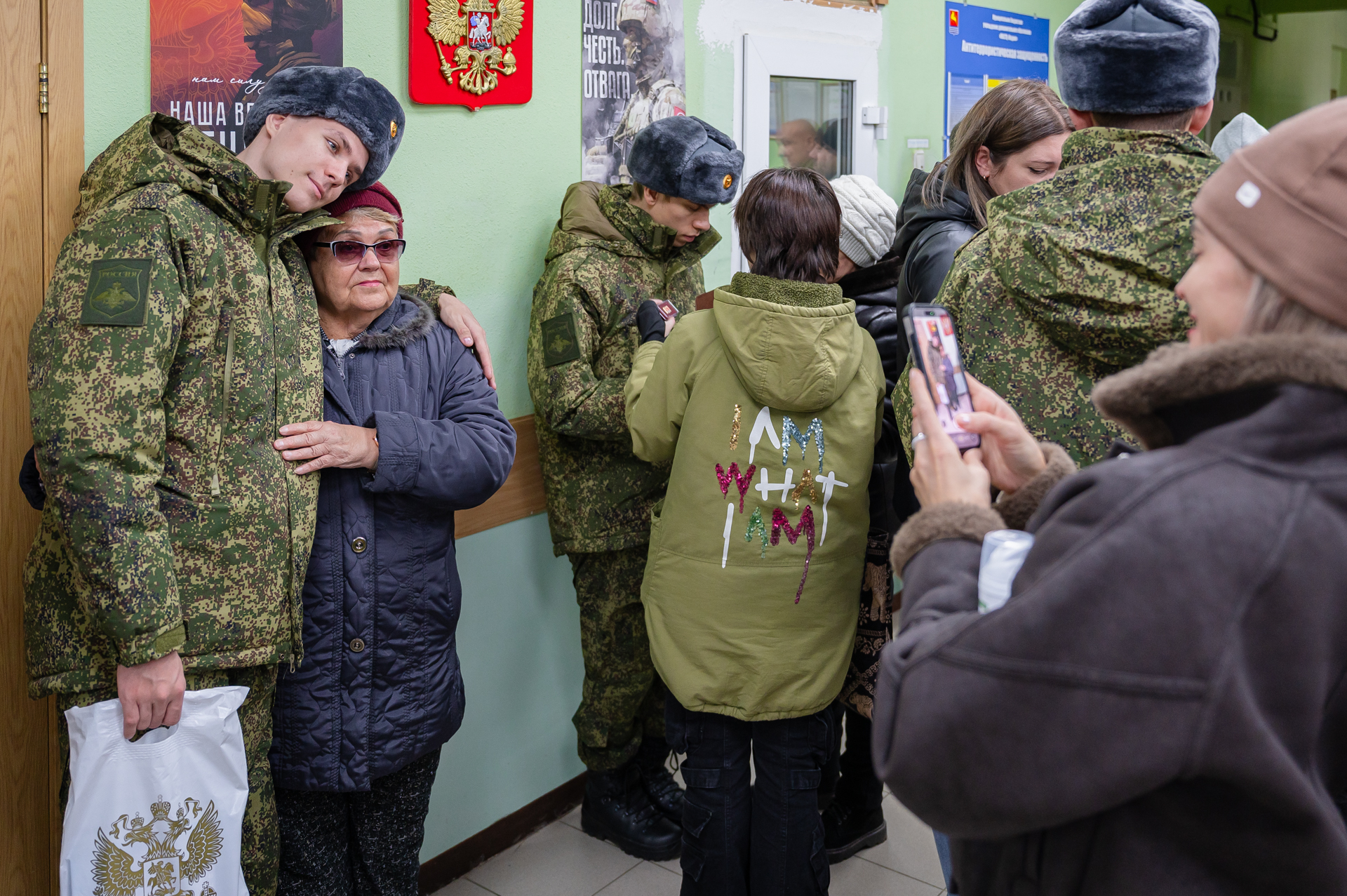 В Магадане 16 новобранцев проводили на срочную службу Источник